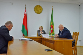 Директор льнозавода — новой главе «Беллегпрома»: «А чем платить зарплату, налоги?»