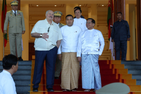 О торговле оружием – ни слова. Что скрывается за встречами Лукашенко с экзотическими политиками?