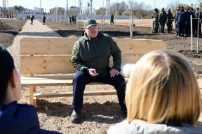 Лукашенко передумал «перетряхивать» правительство и устроил из этого шоу