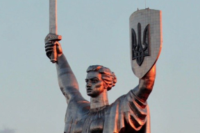 «Чтобы Париж жил, кто-то должен умереть на своей земле»